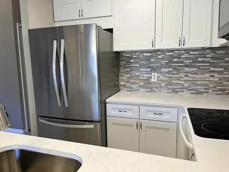 7042 Blue Earth Ct — Photo 16