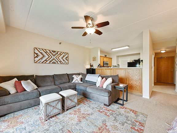 2nd image of 440 W Mahogany Ct Unit 404