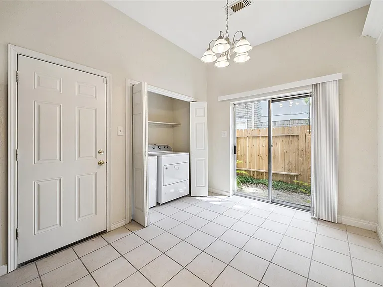 5715 S Magazine Cir — Photo 10