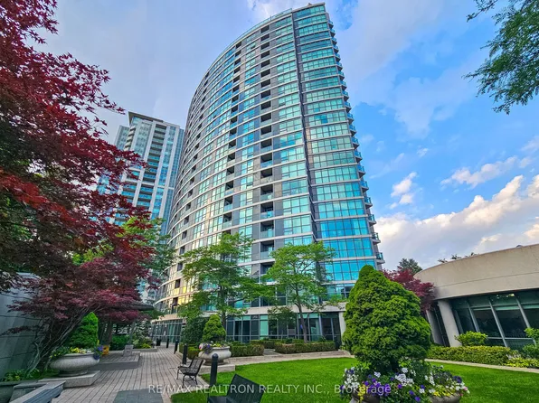 28 Harrison Garden Blvd S #1103, Toronto, ON M2N 7B5