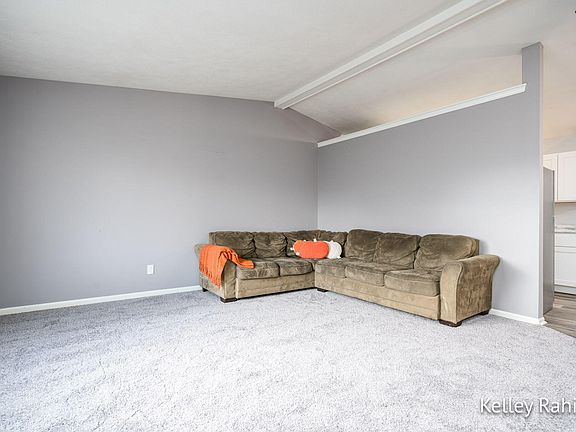 3rd image of 9829 Myers Lake Ave NE