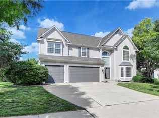 9529 Falcon Ridge Dr, Lenexa, KS 66220