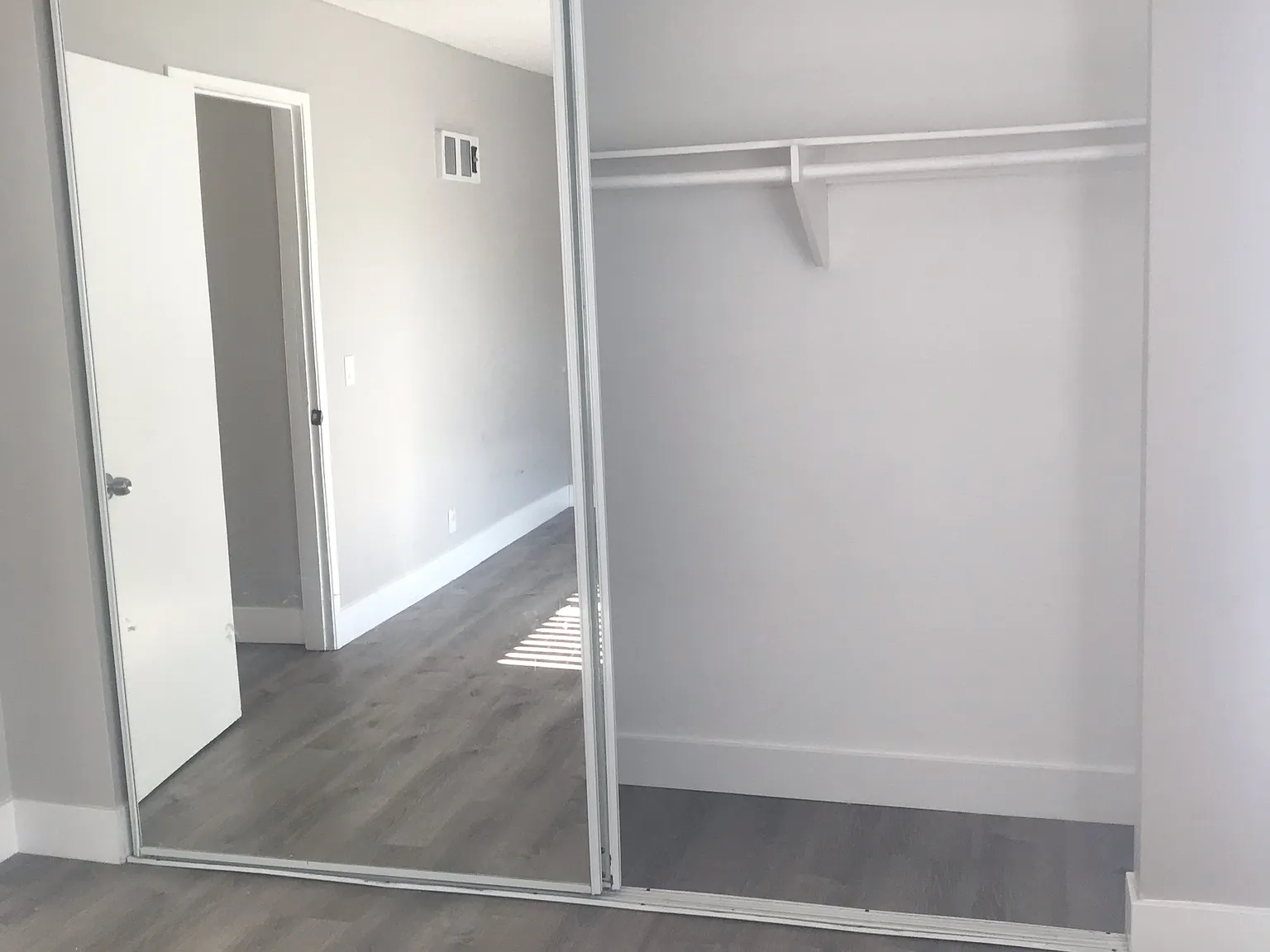 2 bed, 750 sqft, $2,595 — Photo 3