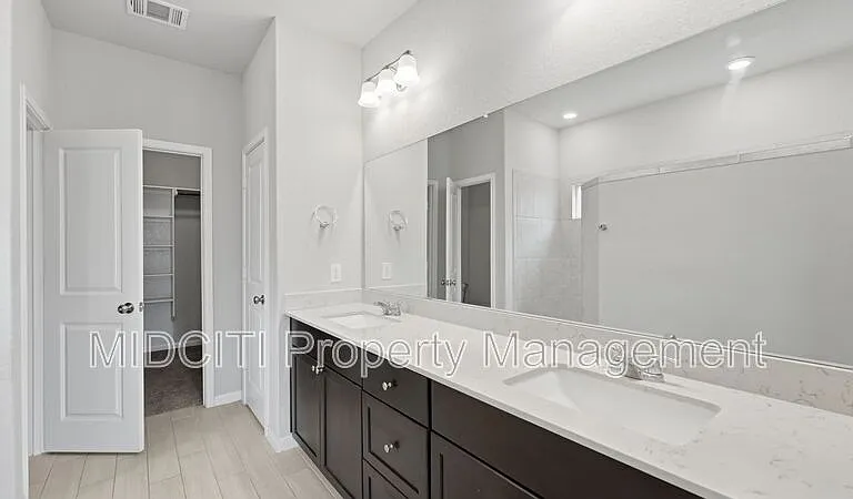1858 Lauter Ln — Photo 23