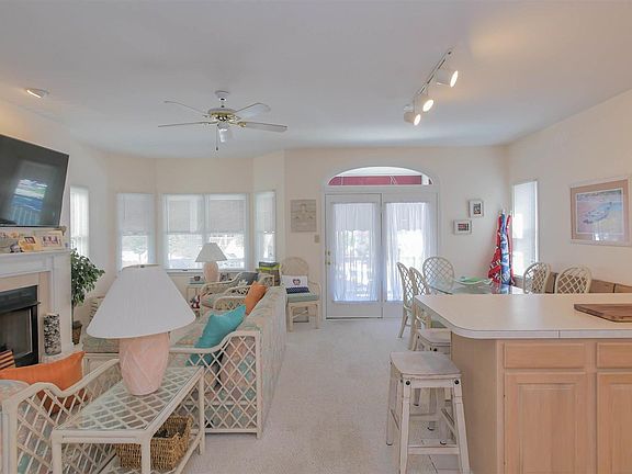 2nd image of 2417 Asbury Ave Floor 1