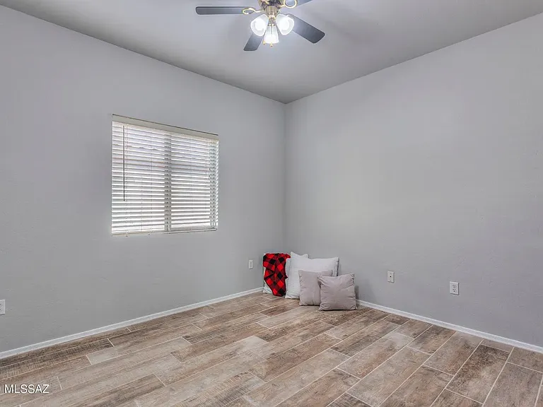 8348 N Wind Swept Ln — Photo 12