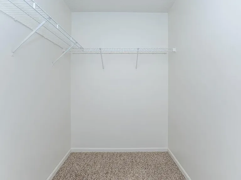 Camby Crossing Apartments — Photo 8