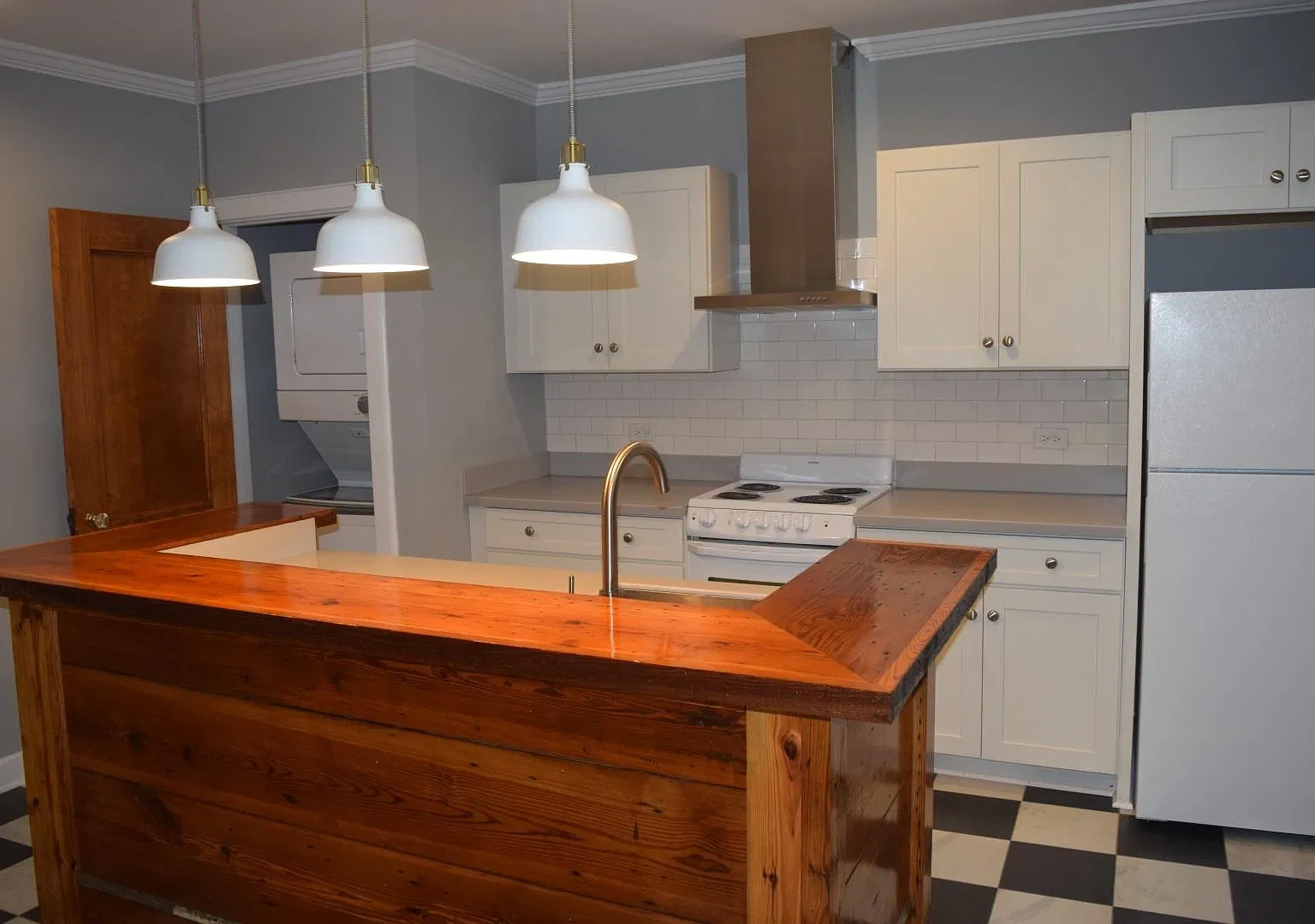 203 N Washington Ave — Photo 4