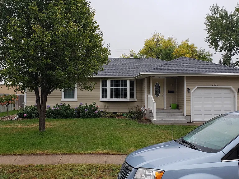 Mahood Dr — Photo 1