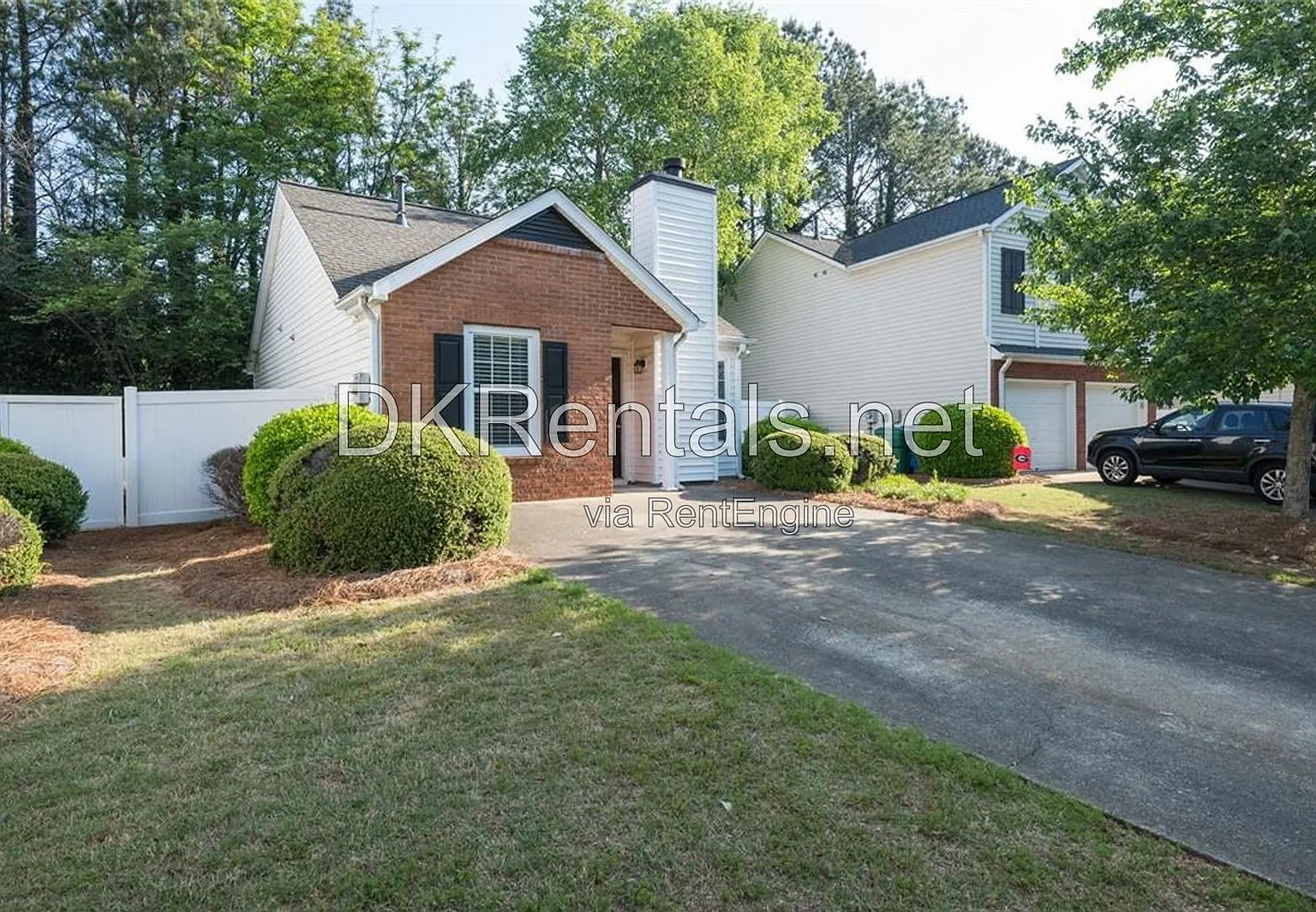 2 bed, 1.0 bath, 788 sqft, $1,650 — Photo 2