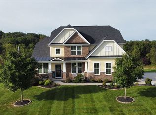 235 Gabriel Dr, Mars, PA
