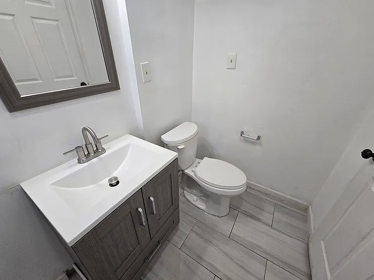 9340 Moffat Ave — Photo 10
