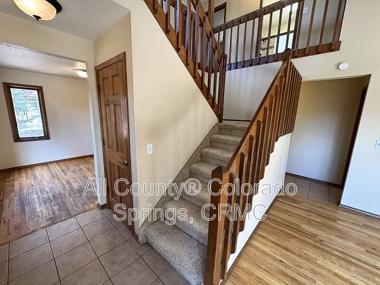 380 Ponderosa Ln — Photo 17