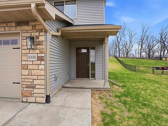 2nd image of 1008 Creekside Dr