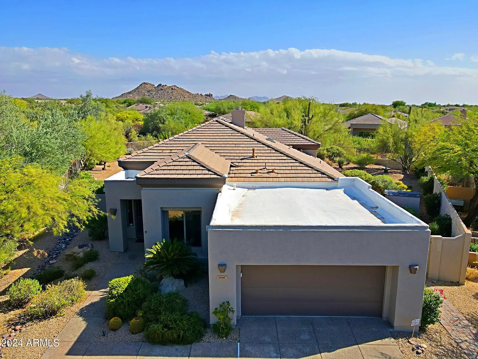 2 bed, 2.0 bath, 1989 sqft, $3,000 — Photo 3