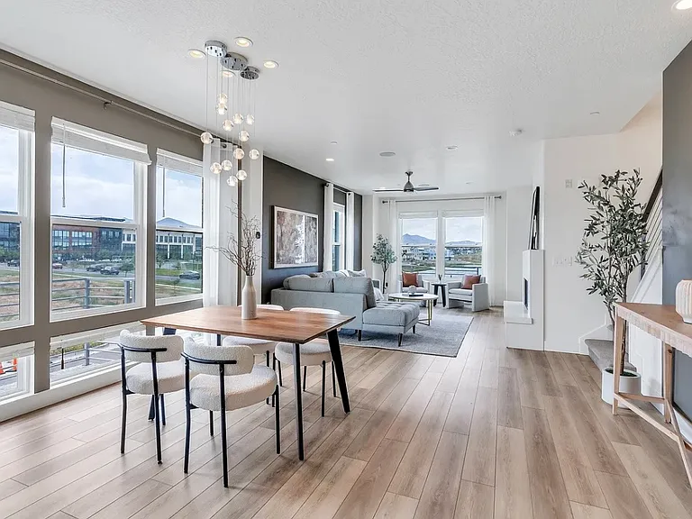 4621 W Daybreak Pkwy — Photo 3