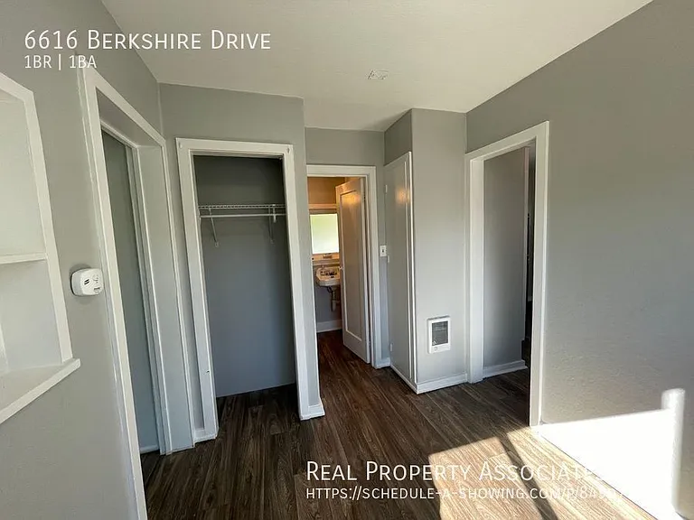 6616 Berkshire Dr — Photo 6