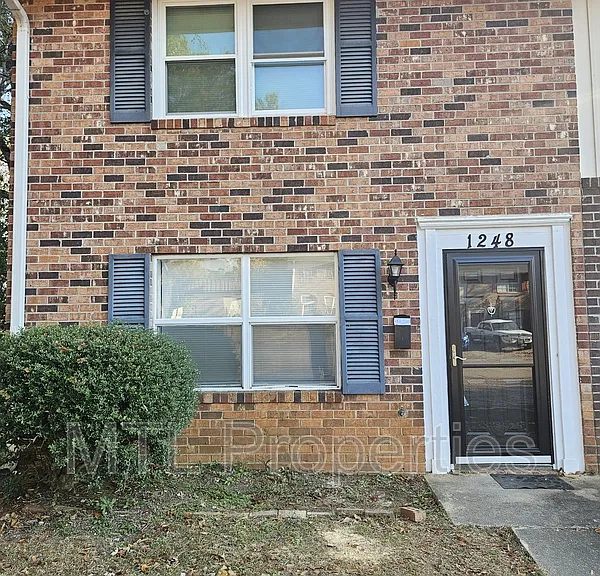 1248 Grove Park Ln #1 — Photo 1