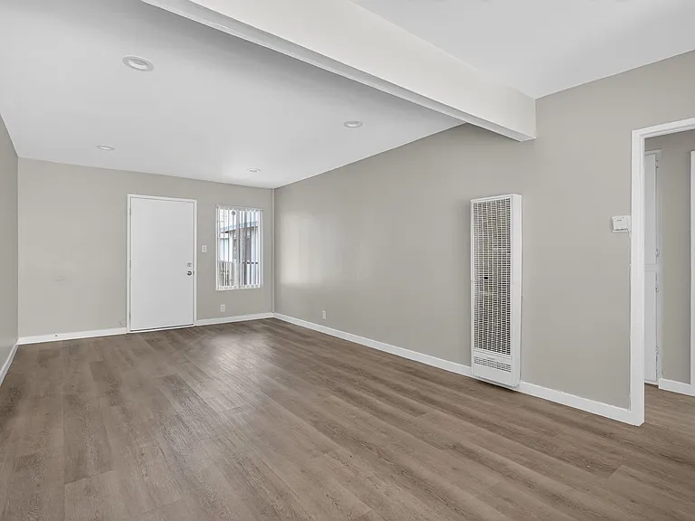 10442 Lampson Avenue — Photo 15