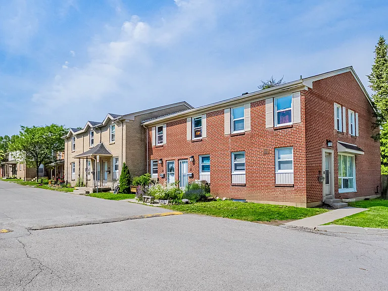 654 Viscount Rd #32 — Photo 9