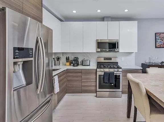 2nd image of 2758 Ocean Ave #2A