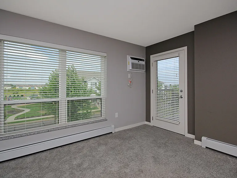 Sapphire Apartments — Photo 6