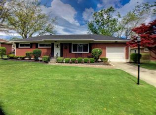 1108 Robin Rd, Springfield, OH 45503