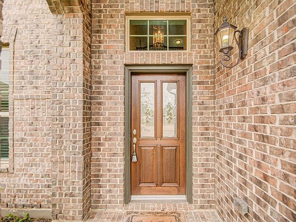 3rd image of 9706 Sable Canyon Dr