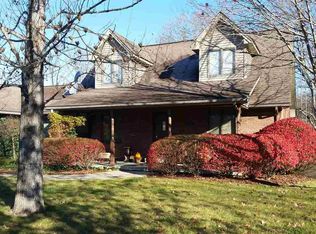 8209 Persimmon Lake Dr, Seymour, IN 47274