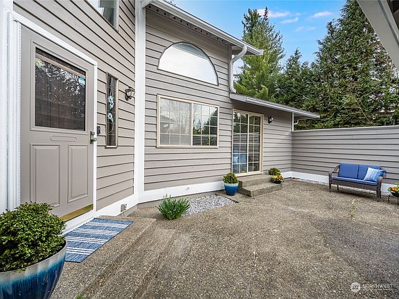3rd image of 13109 109th Avenue Ct E