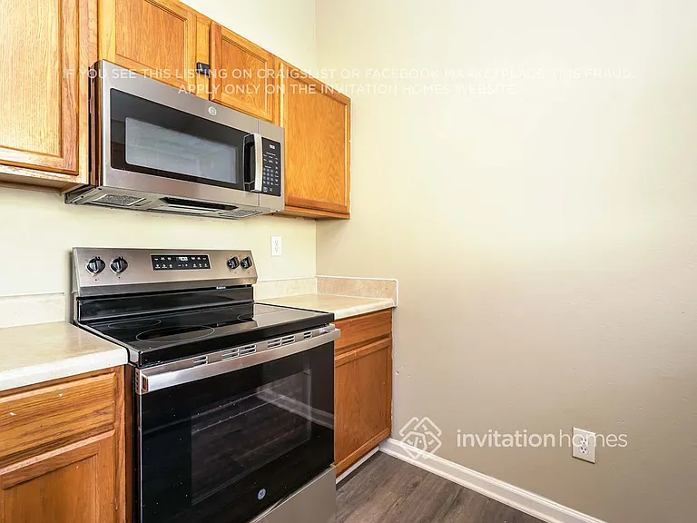 3789 Foxton Dr — Photo 7