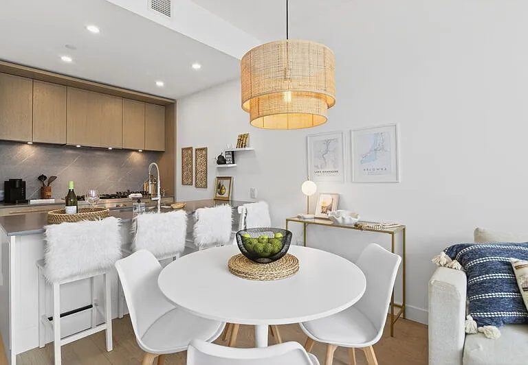 3389 Lakeshore Rd #209 — Photo 9