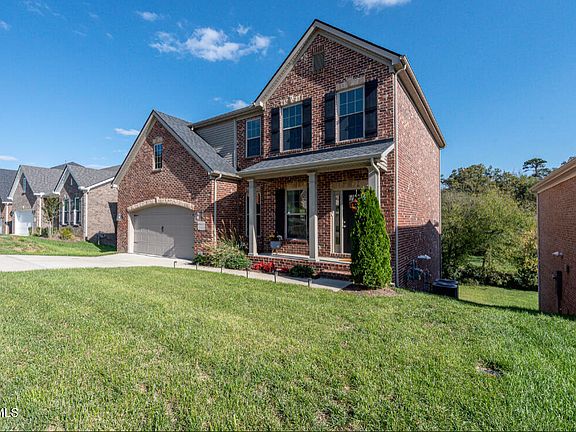 2nd image of 8610 Oxford Dr