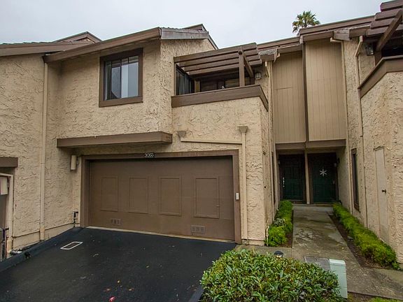 3rd image of 3055 Arlington Dr