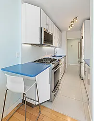Sold by Thomas Lipovetsky, LREB