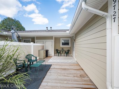 39727 Village Wood Ln, Novi, MI, 48375