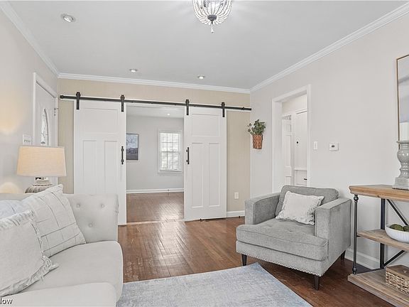 4th image of 807 Kennebec Ave