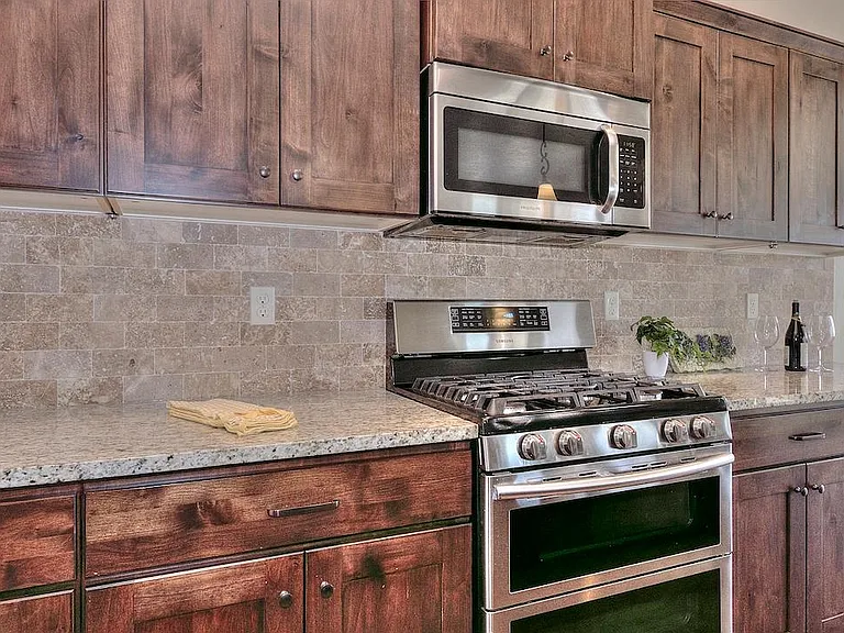 1365 E Yucca Cyn — Photo 8