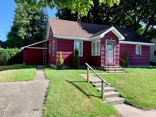 1st image of 303 E Danaher St
