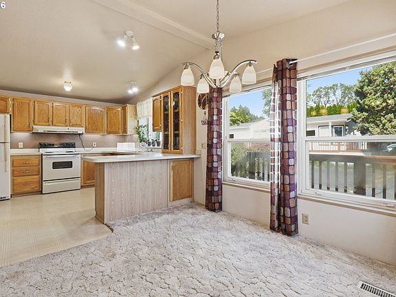 4th image of 3777 Addy St Unit 2