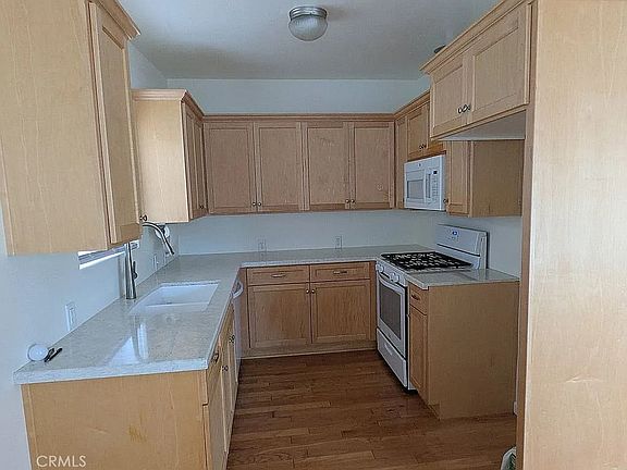 3rd image of 431 Java St