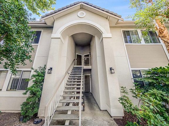 2nd image of 2968 Moorpark Ave APT 8