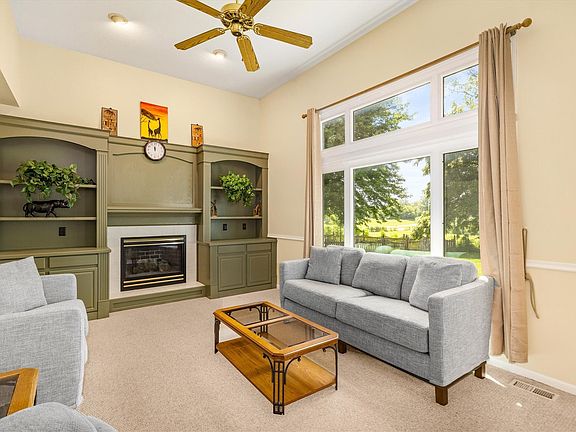 3rd image of 14304 Briarwood Ln