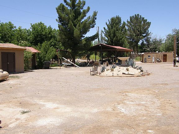 2nd image of 205 Jaquez Road