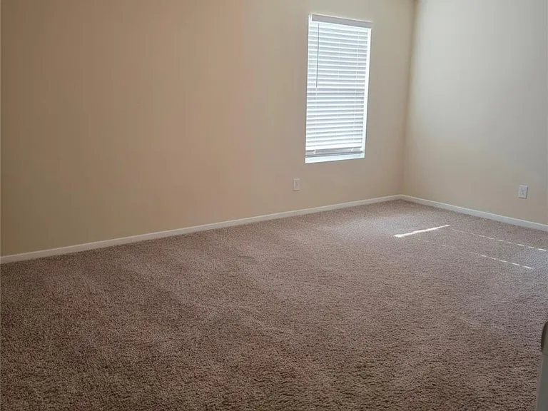 10319 Moonset Ln — Photo 10