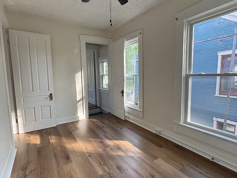 47 Clover St — Photo 9