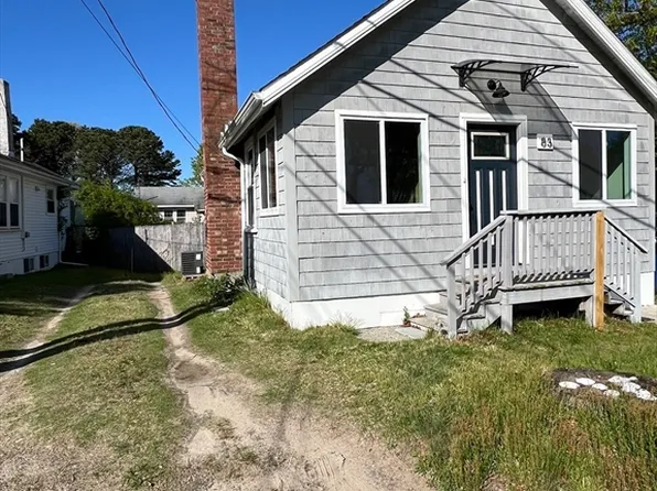 83 Shore Ave, Wareham, MA 02571
