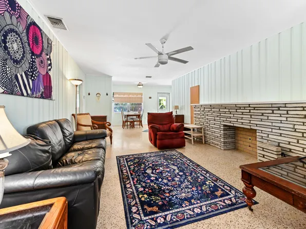 411 N Lakeside Drive, Lake Worth Beach, FL 33460