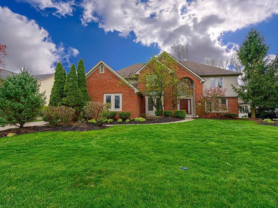 1st image of 153 Misty Oak Pl