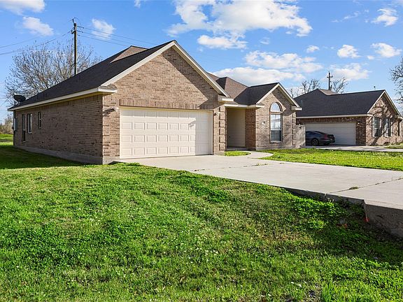 3rd image of 11224 Cherry Point Dr
